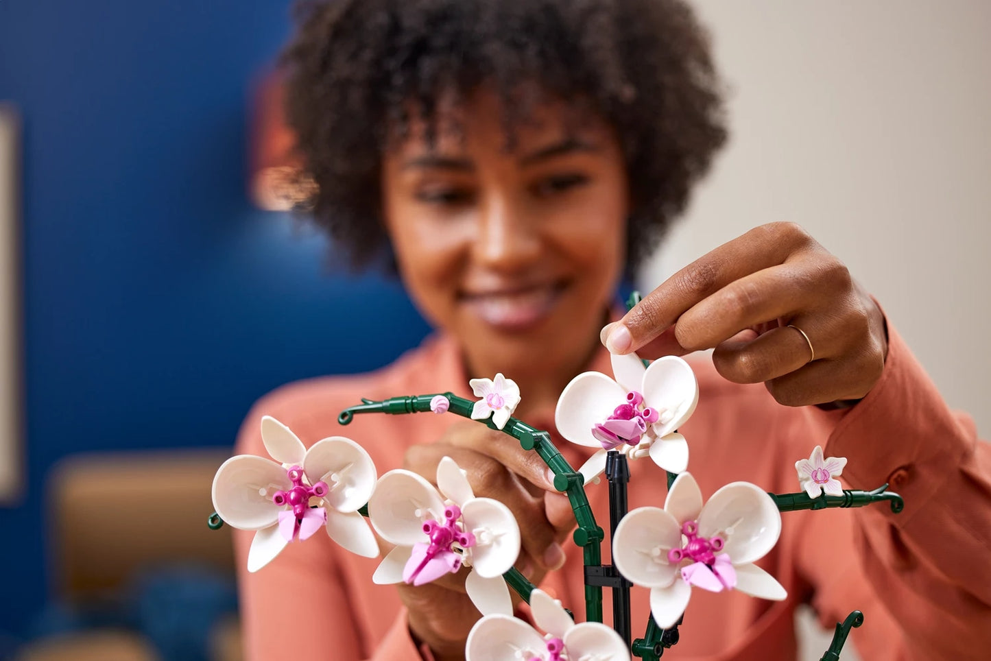 Orchid Lego Icons, 608 pieces, ages 18 and up